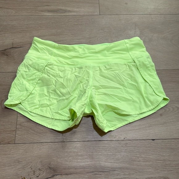 Lululemon Speed Up Short *2.5" Lime Green Size 6 Lined - Picture 1 of 5